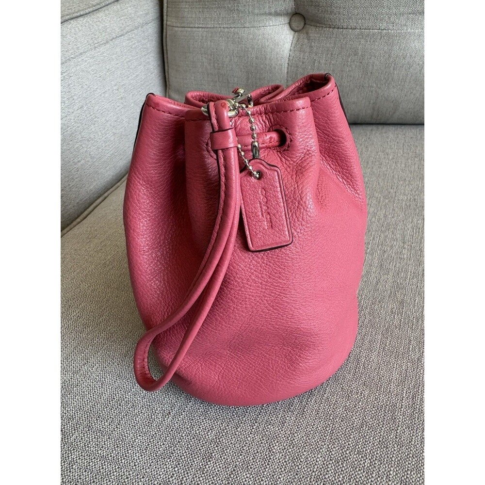 Coach Drawstring Wristlet Pouch Bag  in Pink Pebble Leather W/Tea Rose F56581 - Picture 2 of 7